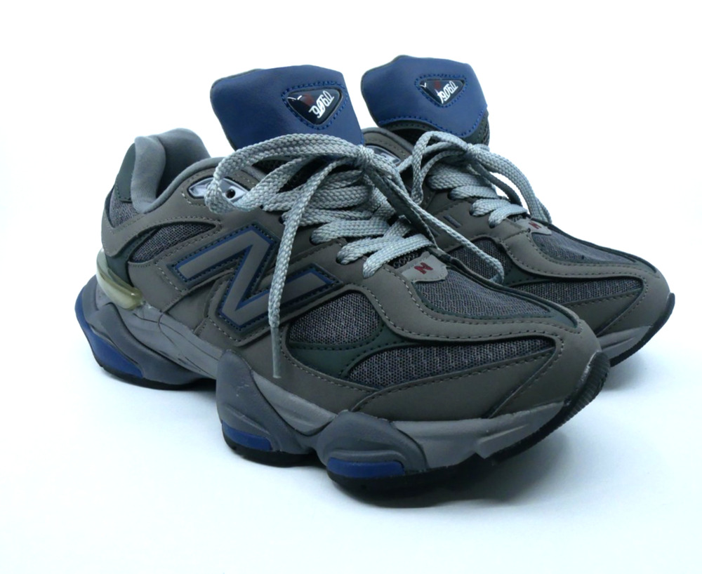 New Balance 9060 Mens Casual Walking Shoes Gray & Blue Size 8 Men / 9.5 Women